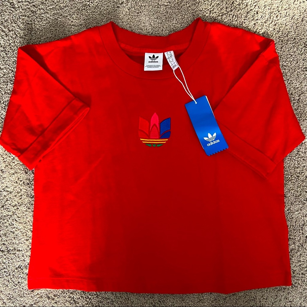 Adidas Cropped Tee❤️